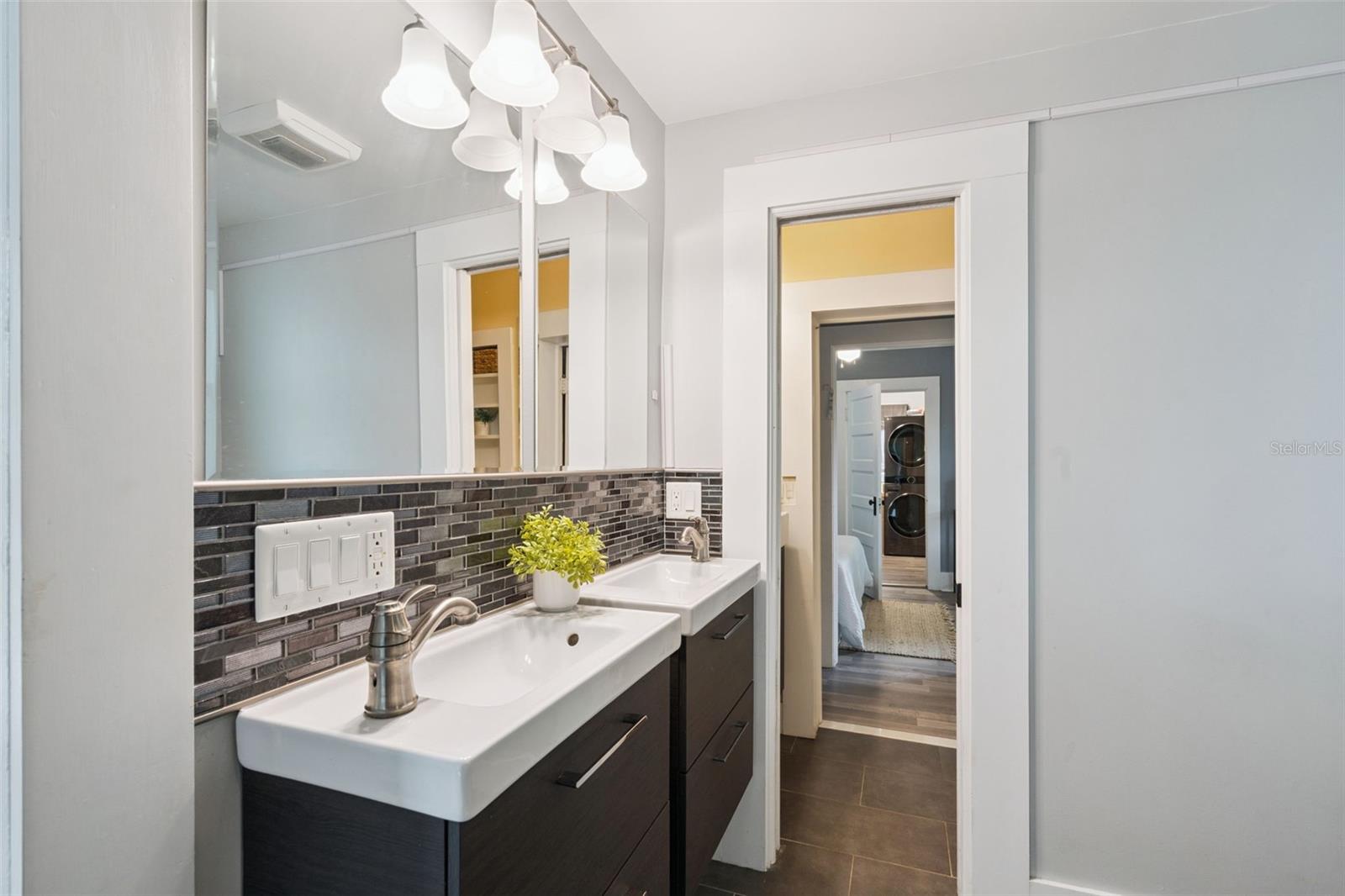 2000 PAGE AVE, ORLANDO, FL, 32806