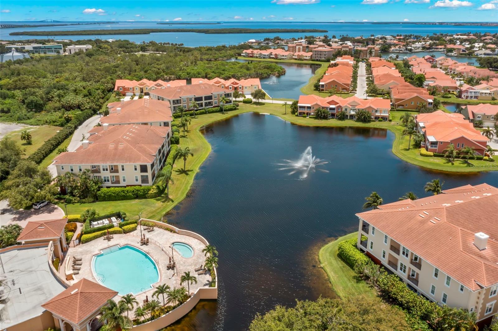 6 ACADEMY WAY S #221, ST PETERSBURG, FL, 33711