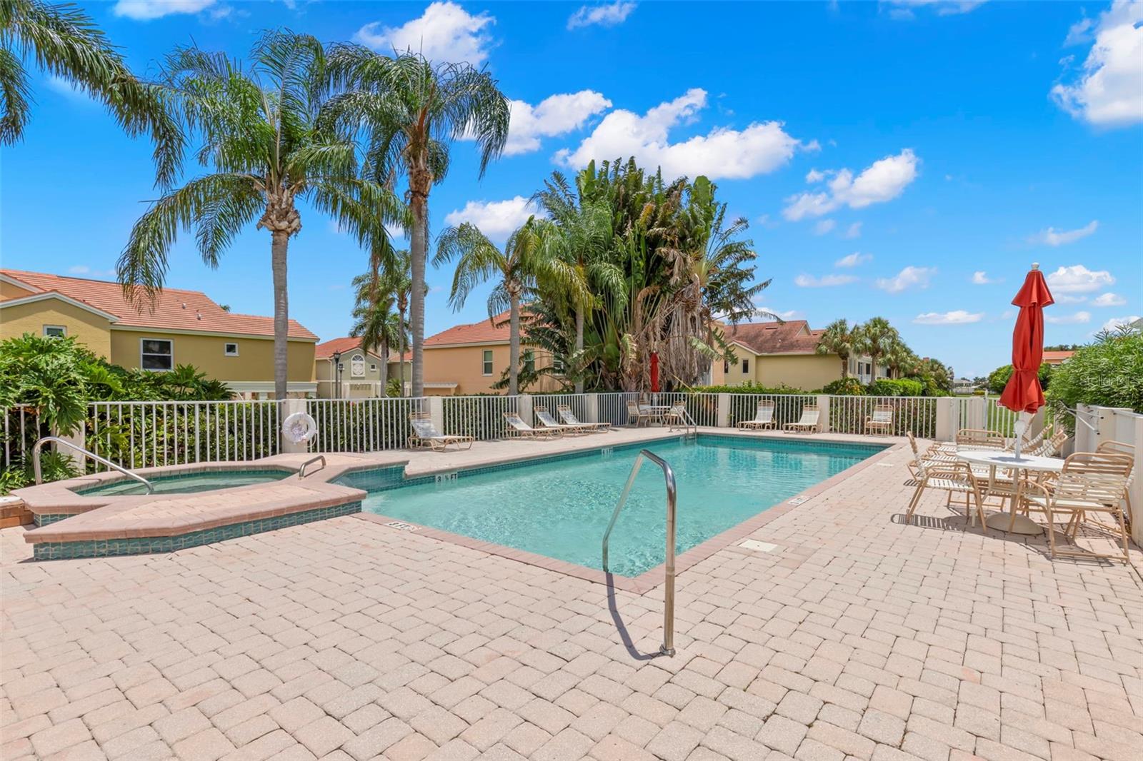 6 ACADEMY WAY S #221, ST PETERSBURG, FL, 33711