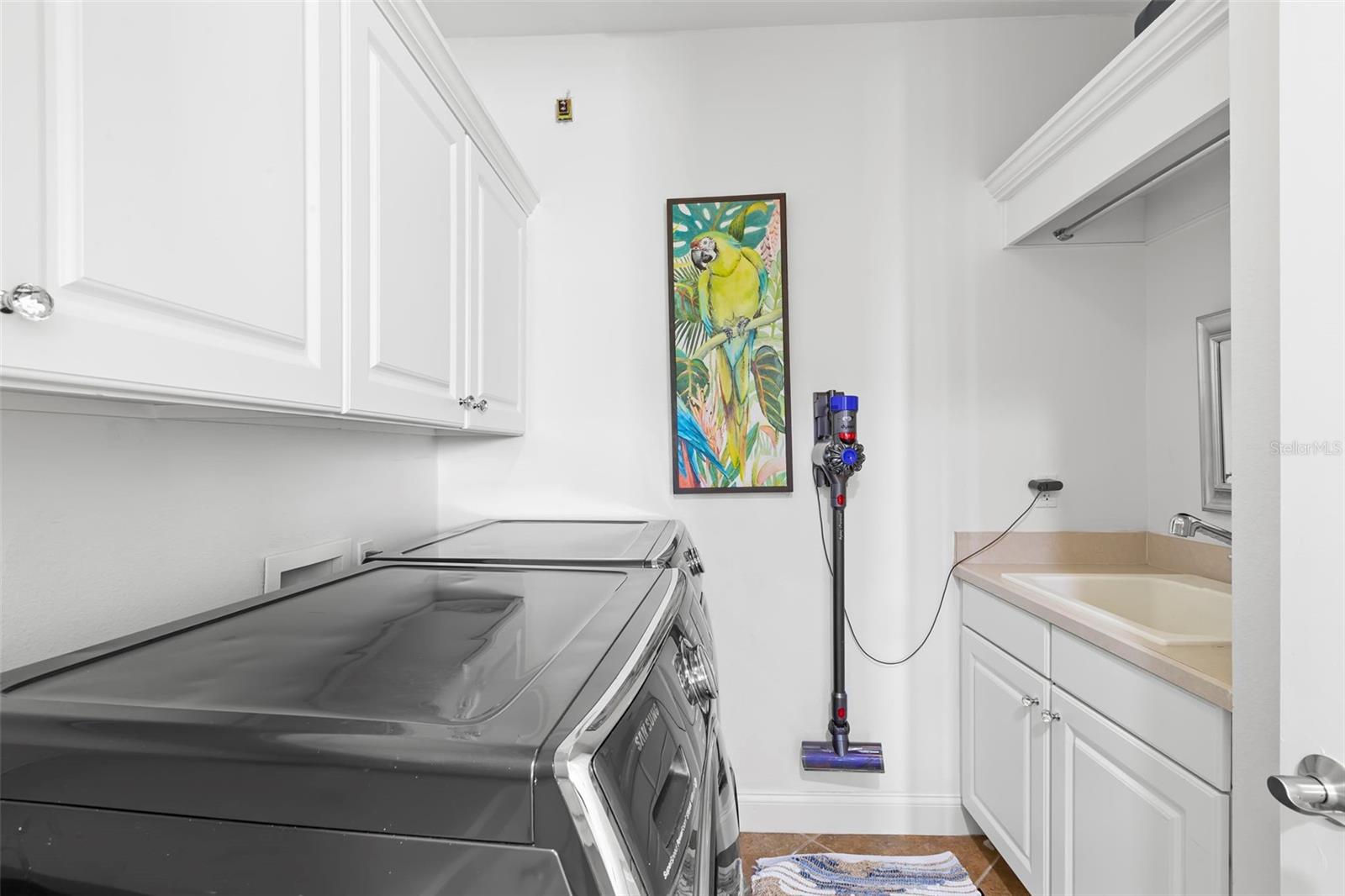 6 ACADEMY WAY S #221, ST PETERSBURG, FL, 33711