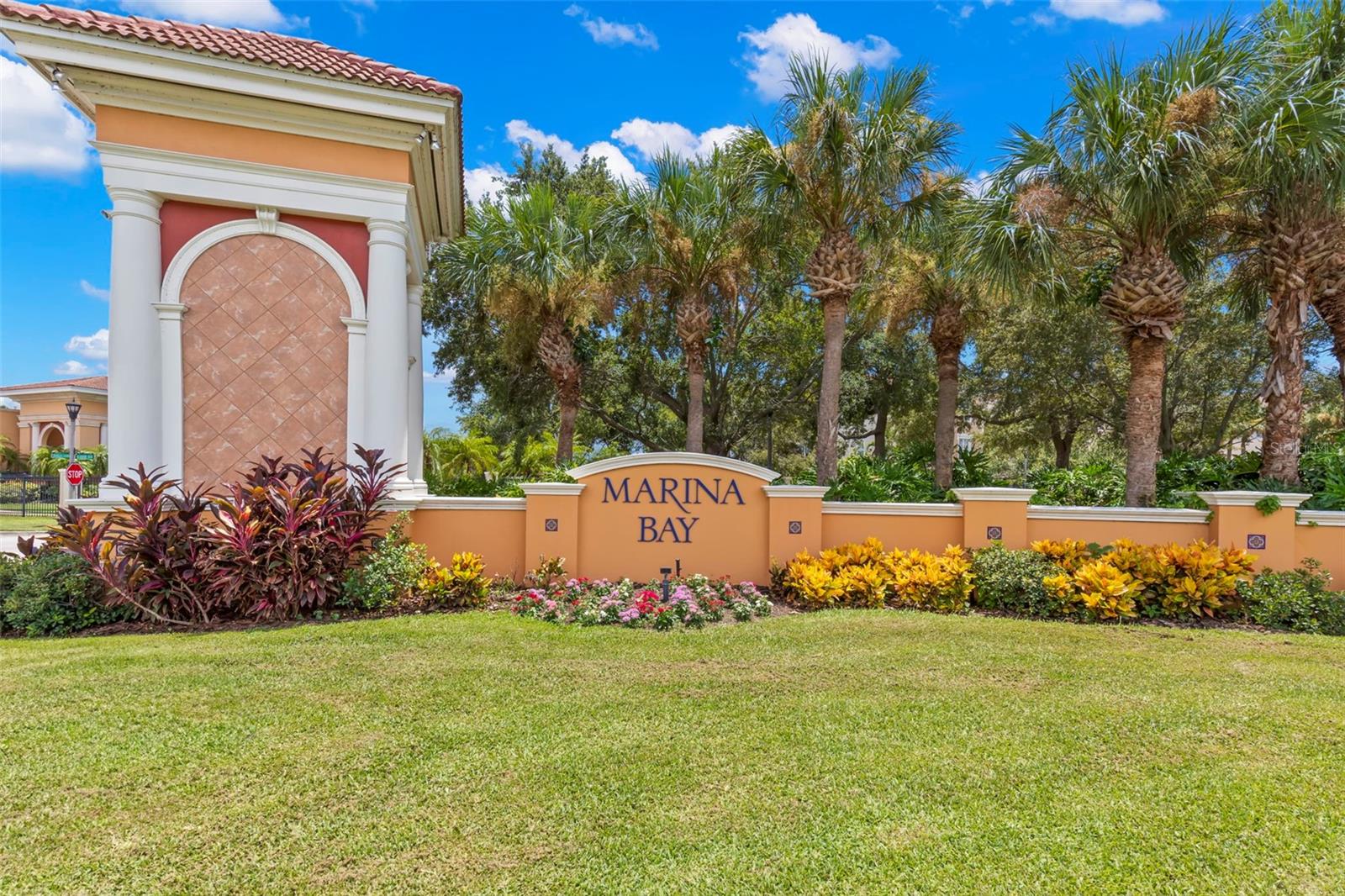 6 ACADEMY WAY S #221, ST PETERSBURG, FL, 33711