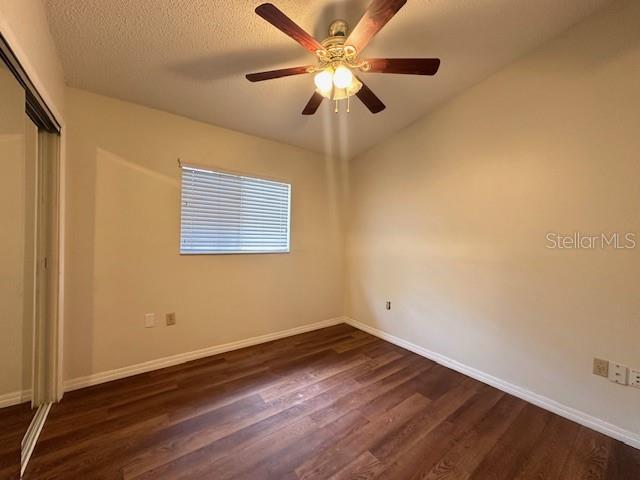 542 E CAROLINE ST, TAVARES, FL, 32778