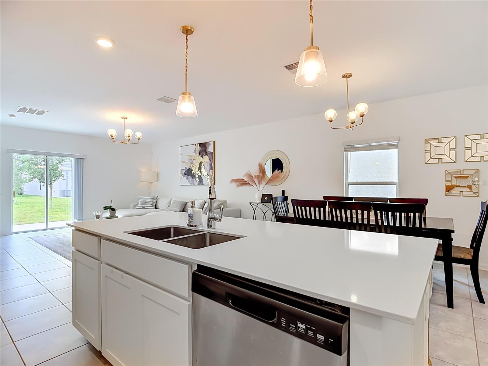 526 HATTERAS RD, DAVENPORT, FL, 33837
