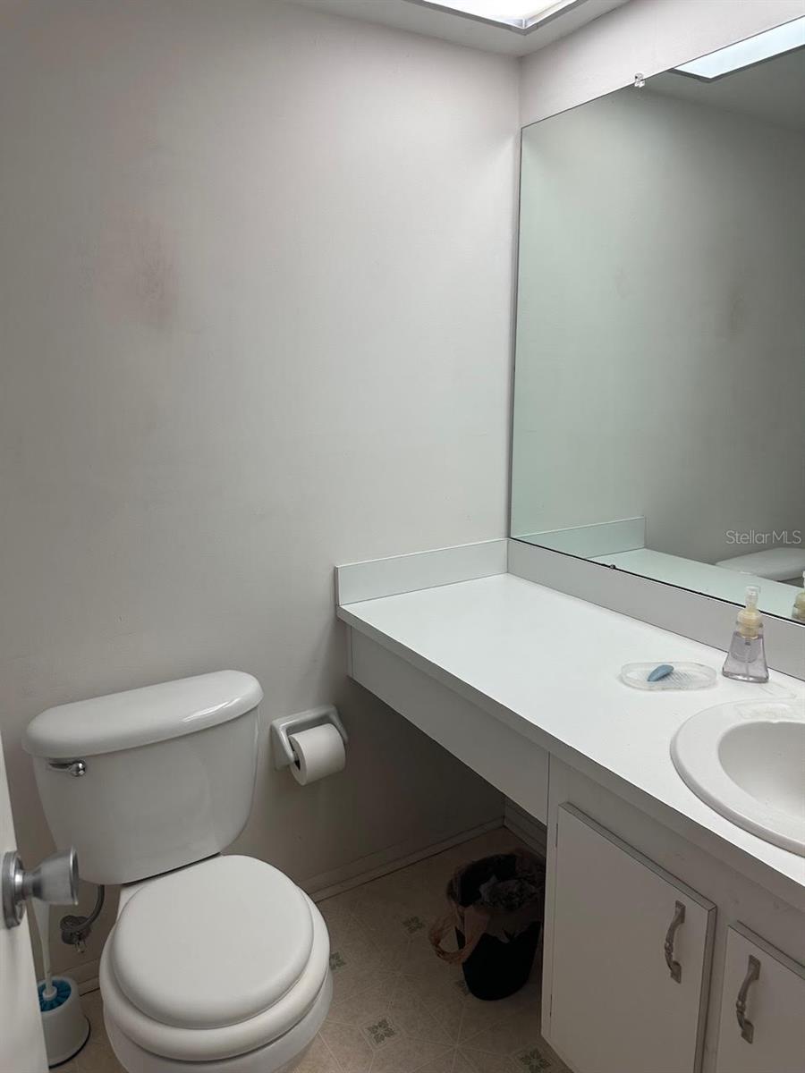 5090 BAY ST NE #220, ST PETERSBURG, FL, 33703