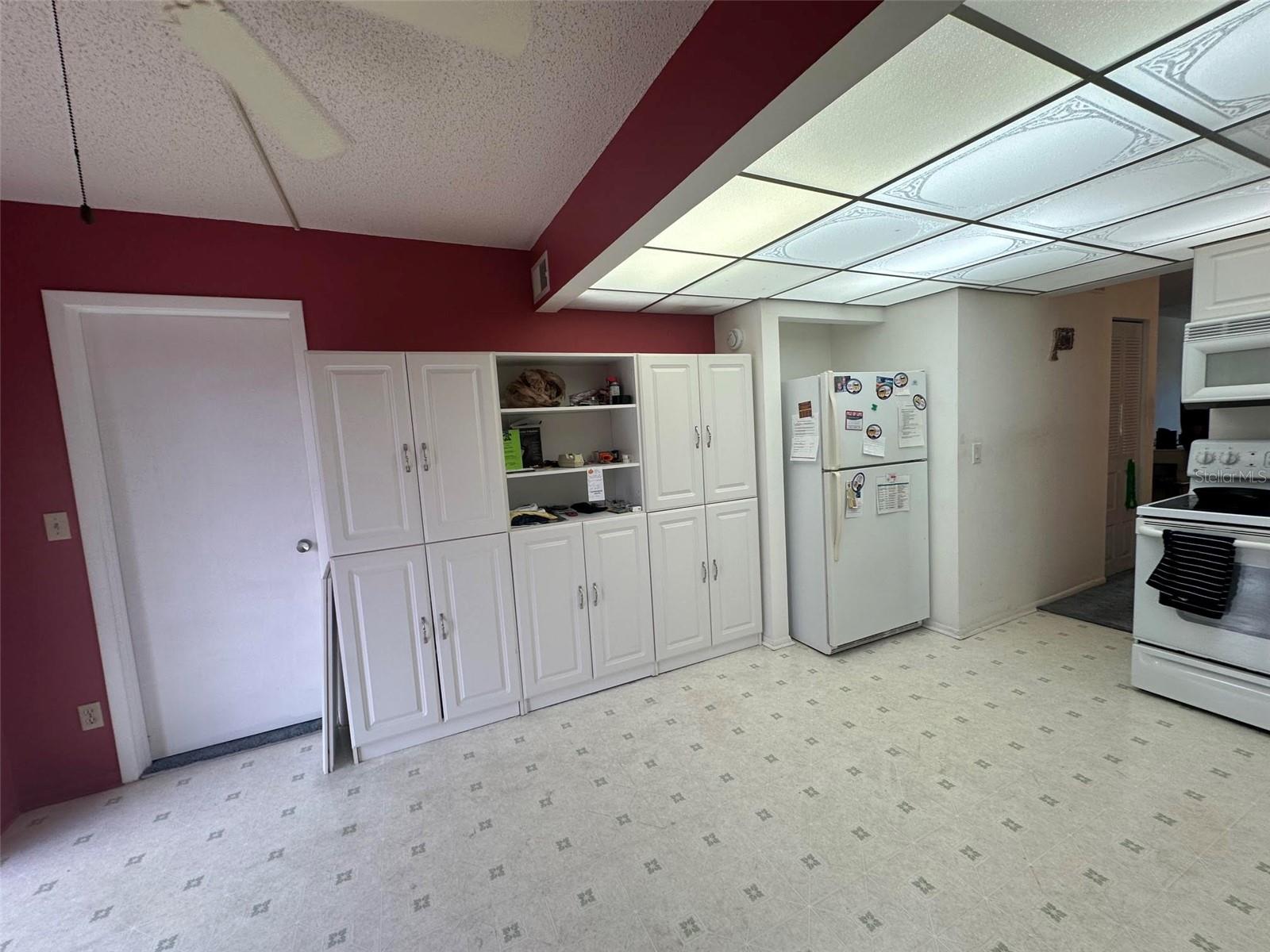 5090 BAY ST NE #220, ST PETERSBURG, FL, 33703