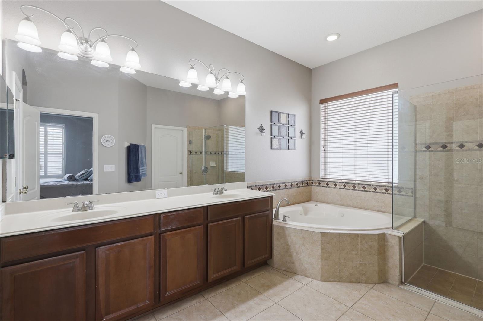 236 ASTERBROOKE DR, DELAND, FL, 32724