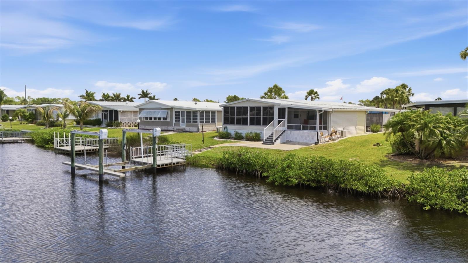 118 MARTINIQUE RD, NORTH PORT, FL, 34287