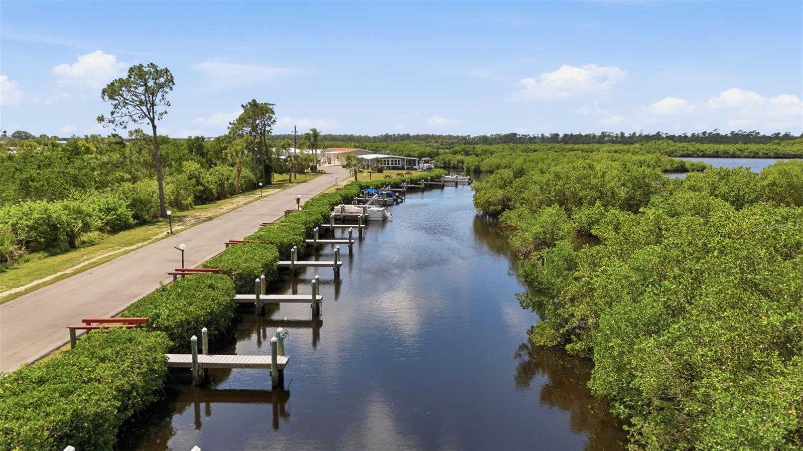118 MARTINIQUE RD, NORTH PORT, FL, 34287