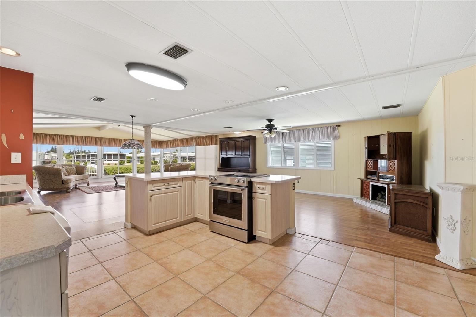 118 MARTINIQUE RD, NORTH PORT, FL, 34287