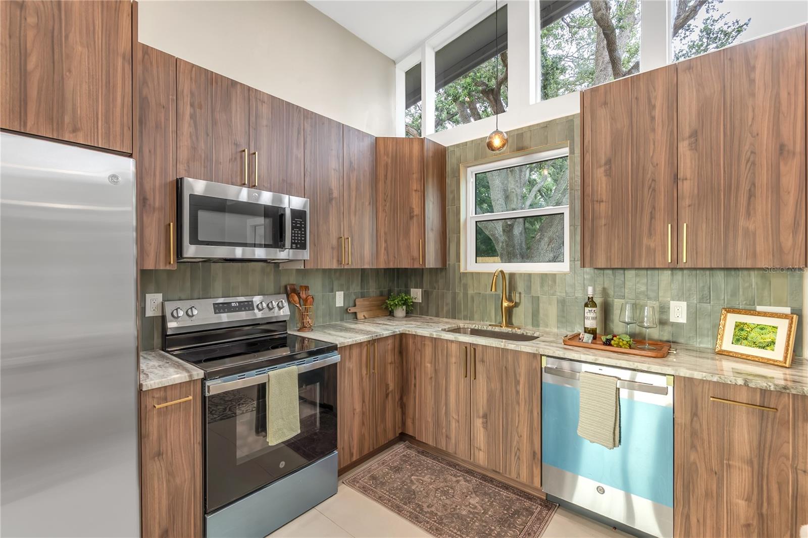 5023 9TH ST E, BRADENTON, FL, 34203