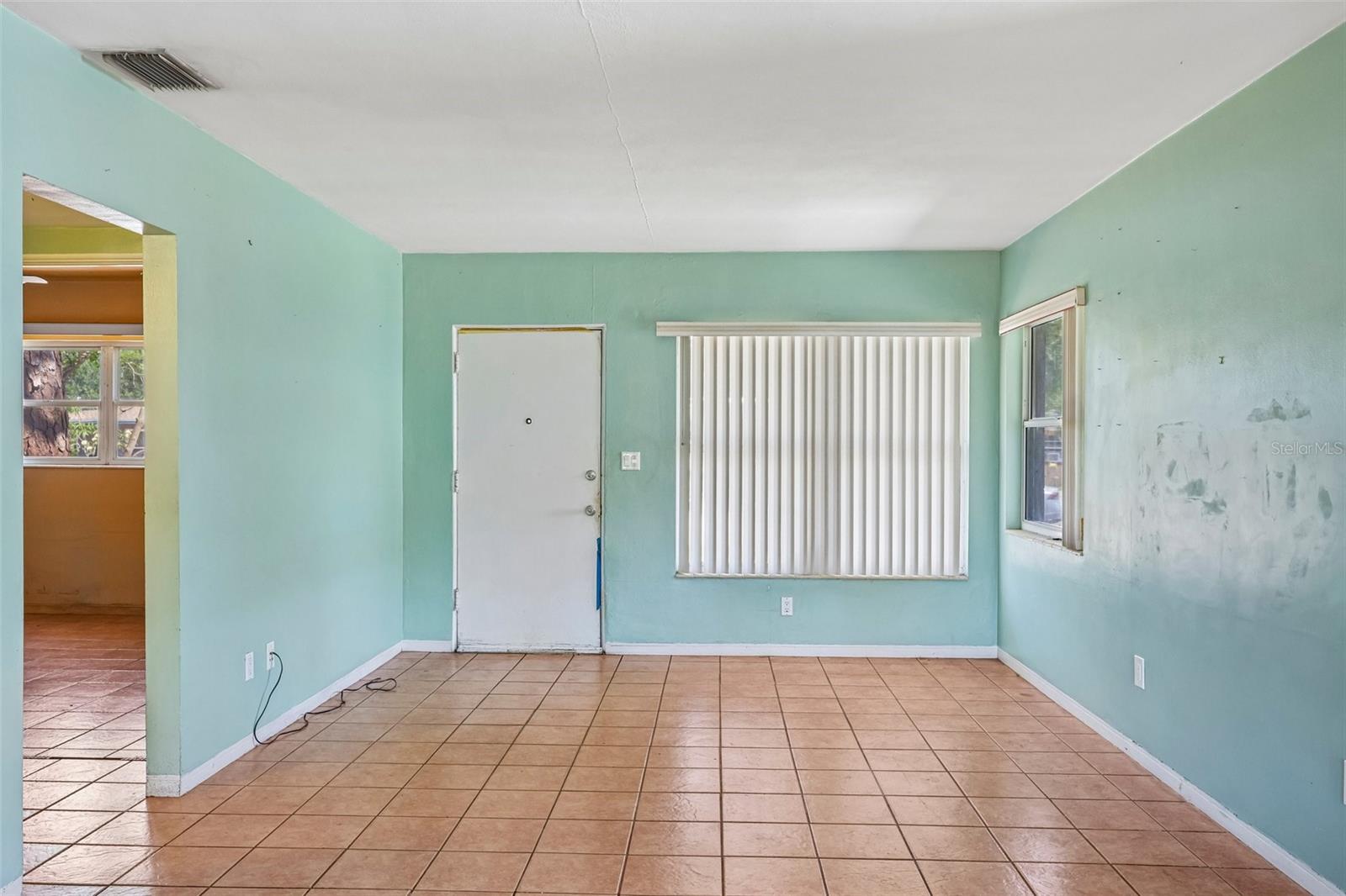 6610 4TH AVE N, ST PETERSBURG, FL, 33710