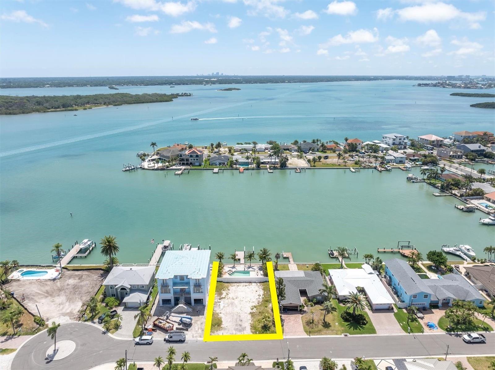 575 CRYSTAL DR, MADEIRA BEACH, FL, 33708