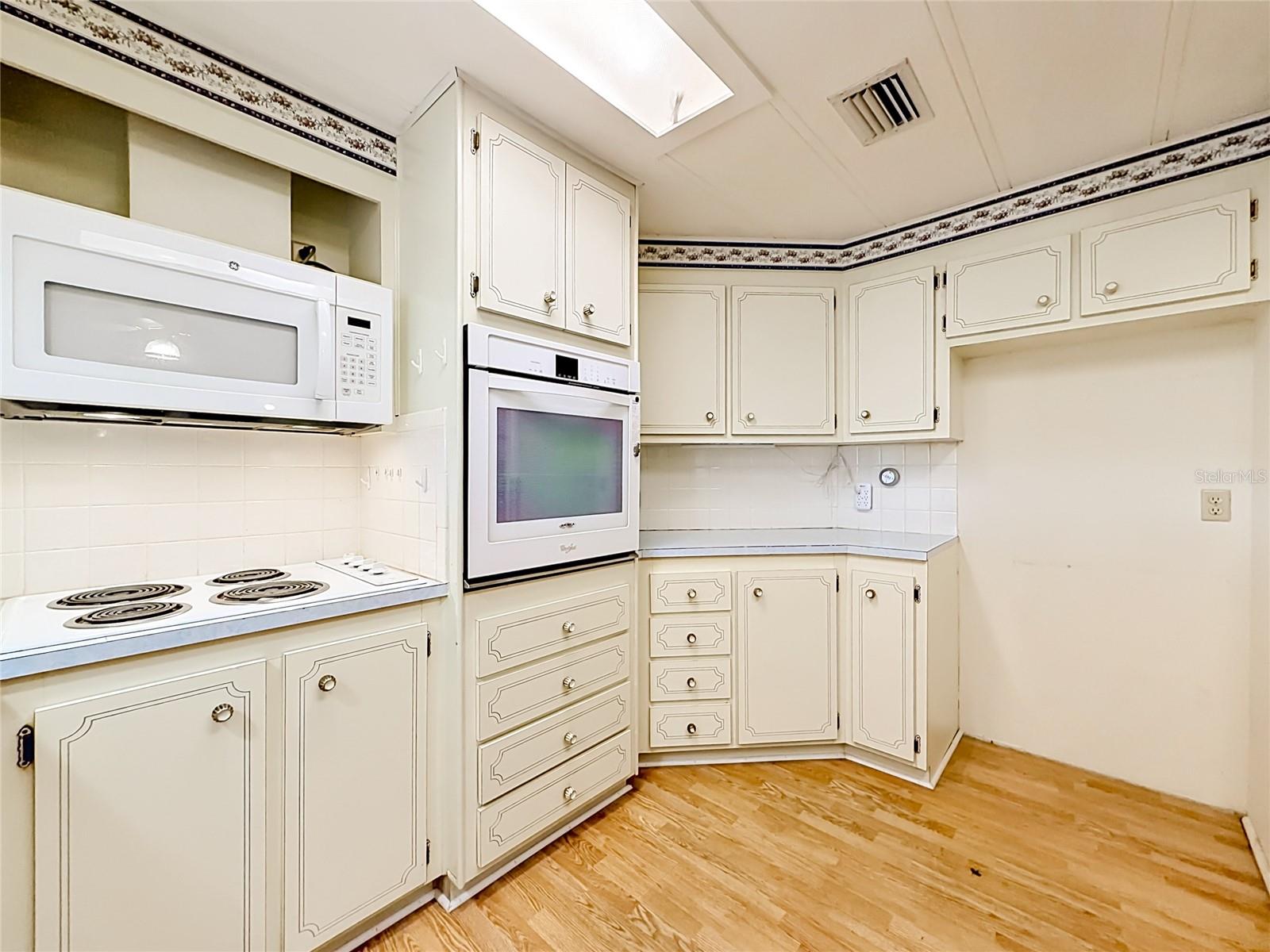 2002 SW LIVE OAK LN, ZELLWOOD, FL, 32798