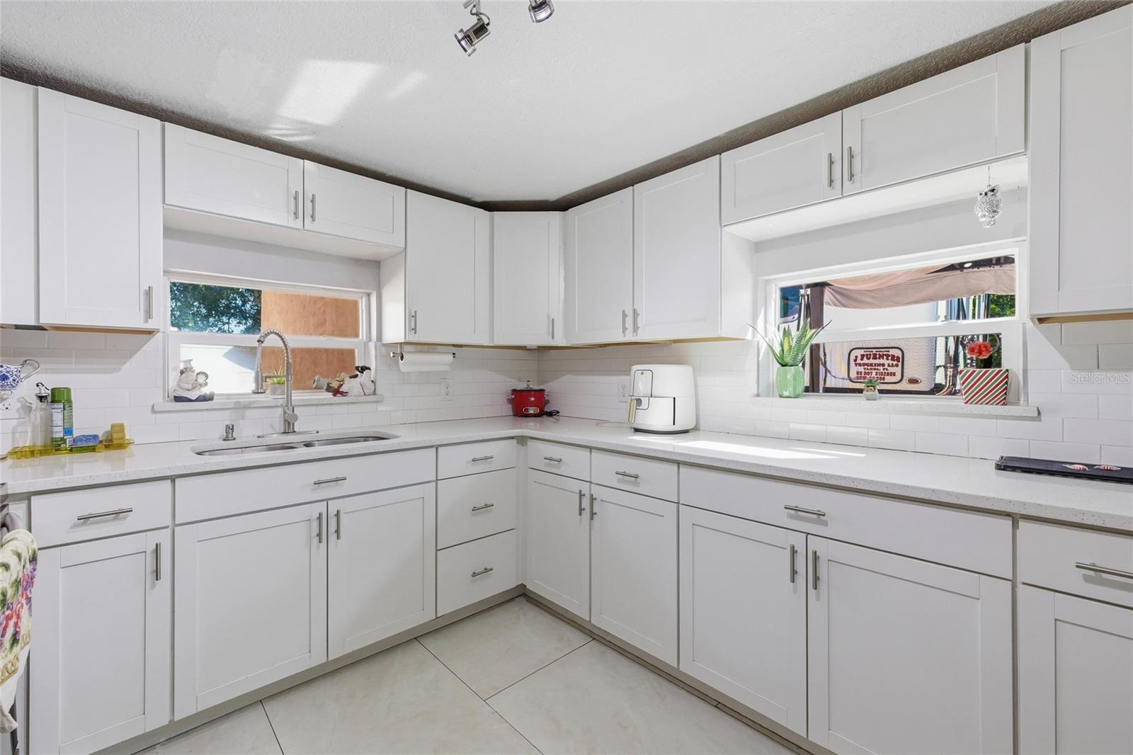 6760 RUNNEL DR, NEW PORT RICHEY, FL, 34653