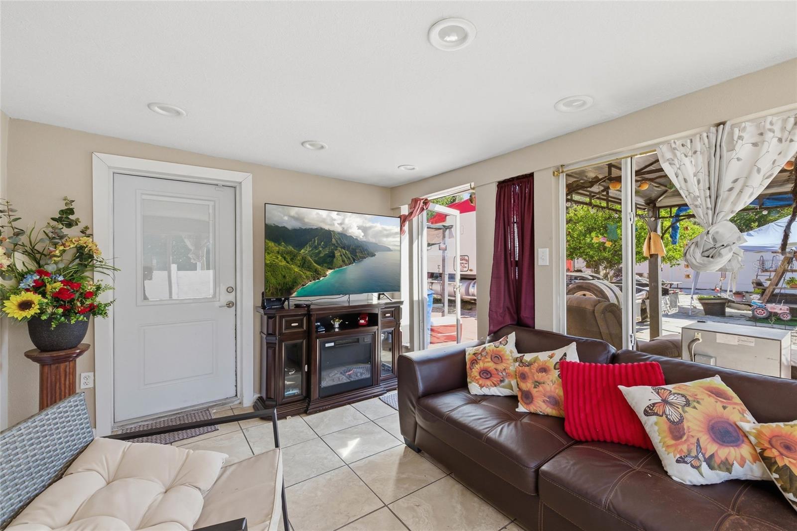 6760 RUNNEL DR, NEW PORT RICHEY, FL, 34653