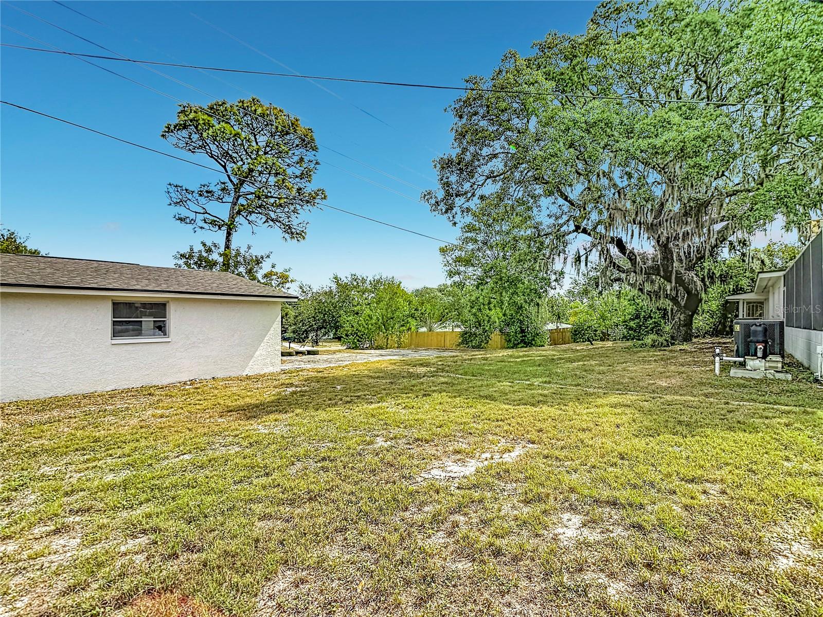 5433 FRONT DR, HOLIDAY, FL, 34690