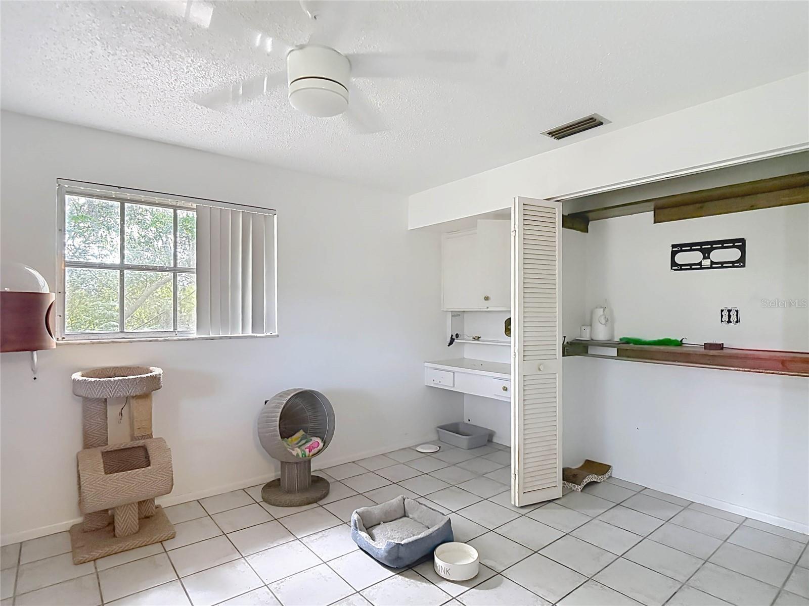 5433 FRONT DR, HOLIDAY, FL, 34690