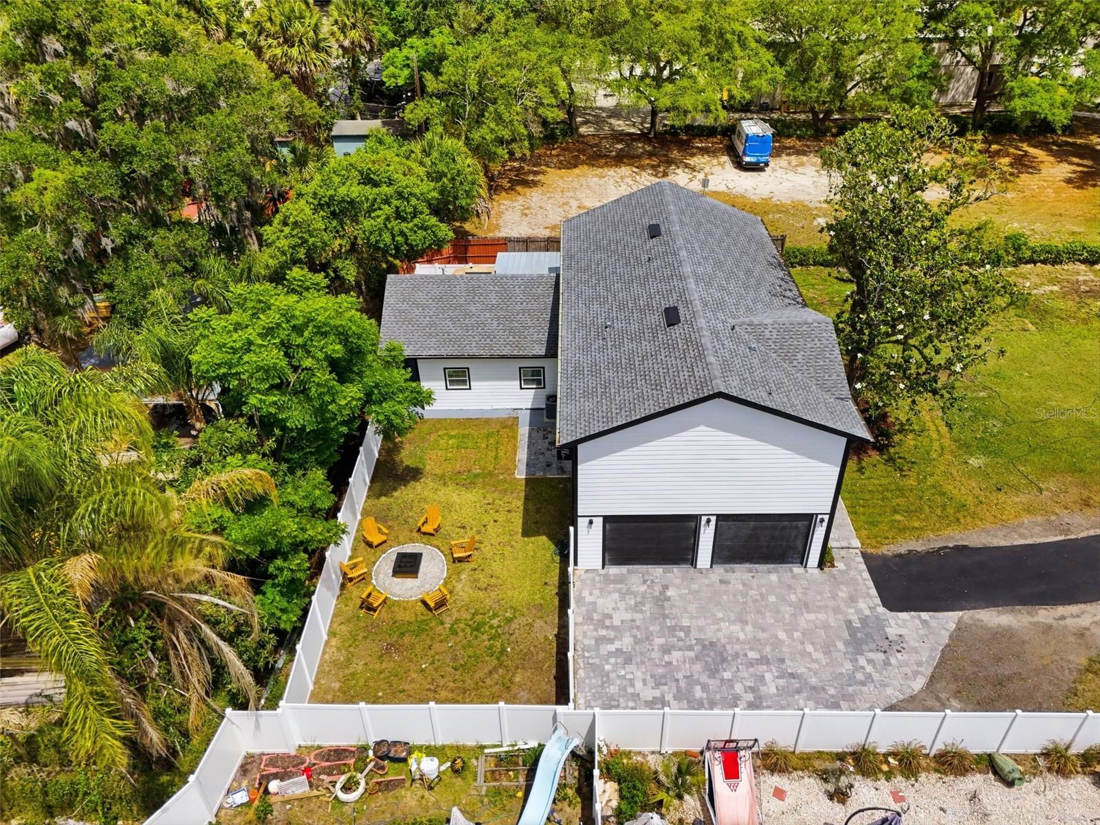 15 E LAUREL ST, APOPKA, FL, 32703