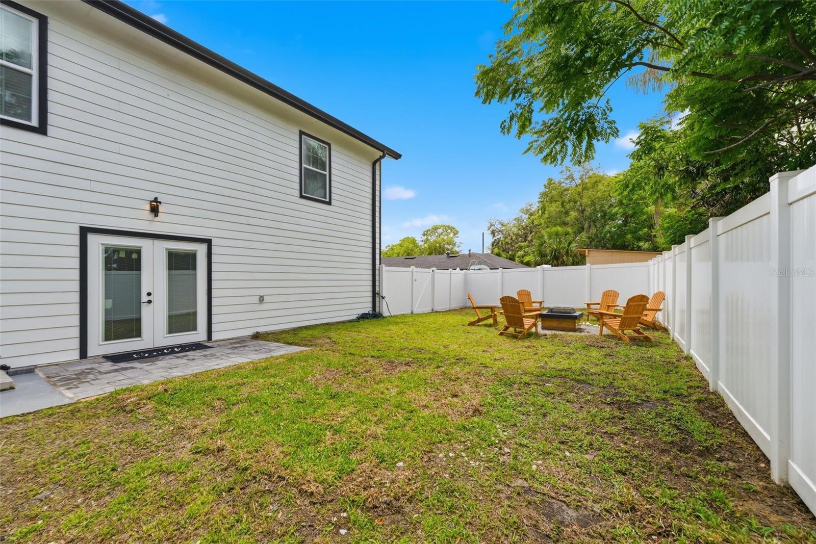 15 E LAUREL ST, APOPKA, FL, 32703