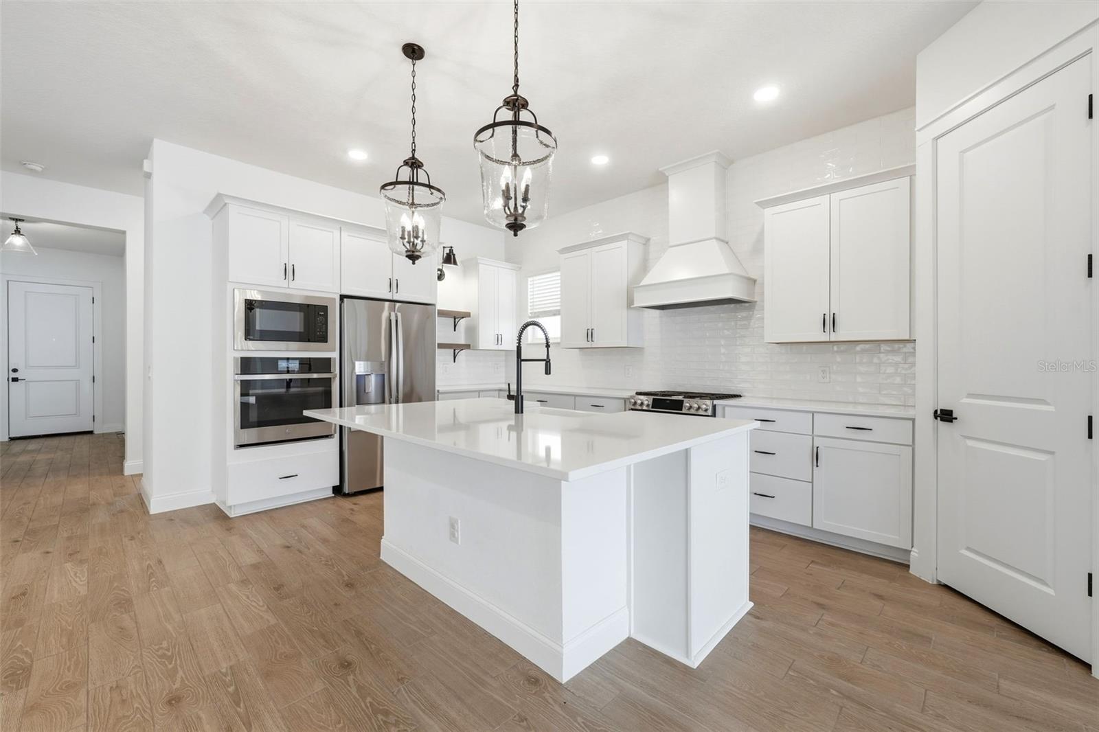12626 CLEAR SAPPHIRE DR, WINTER GARDEN, FL, 34787