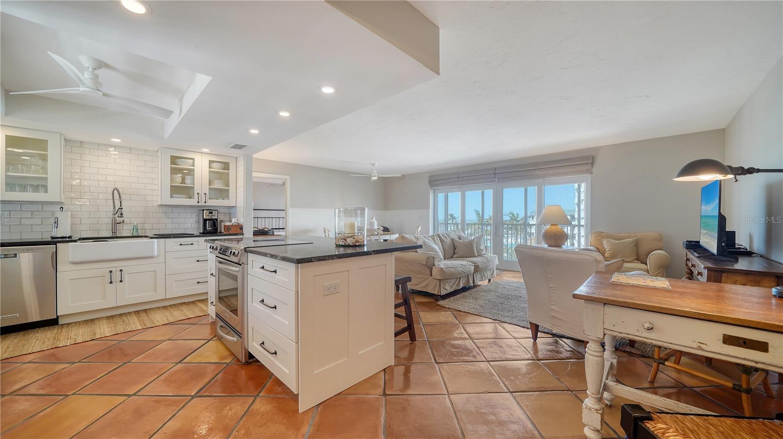 800 BENJAMIN FRANKLIN DR #406, SARASOTA, FL, 34236