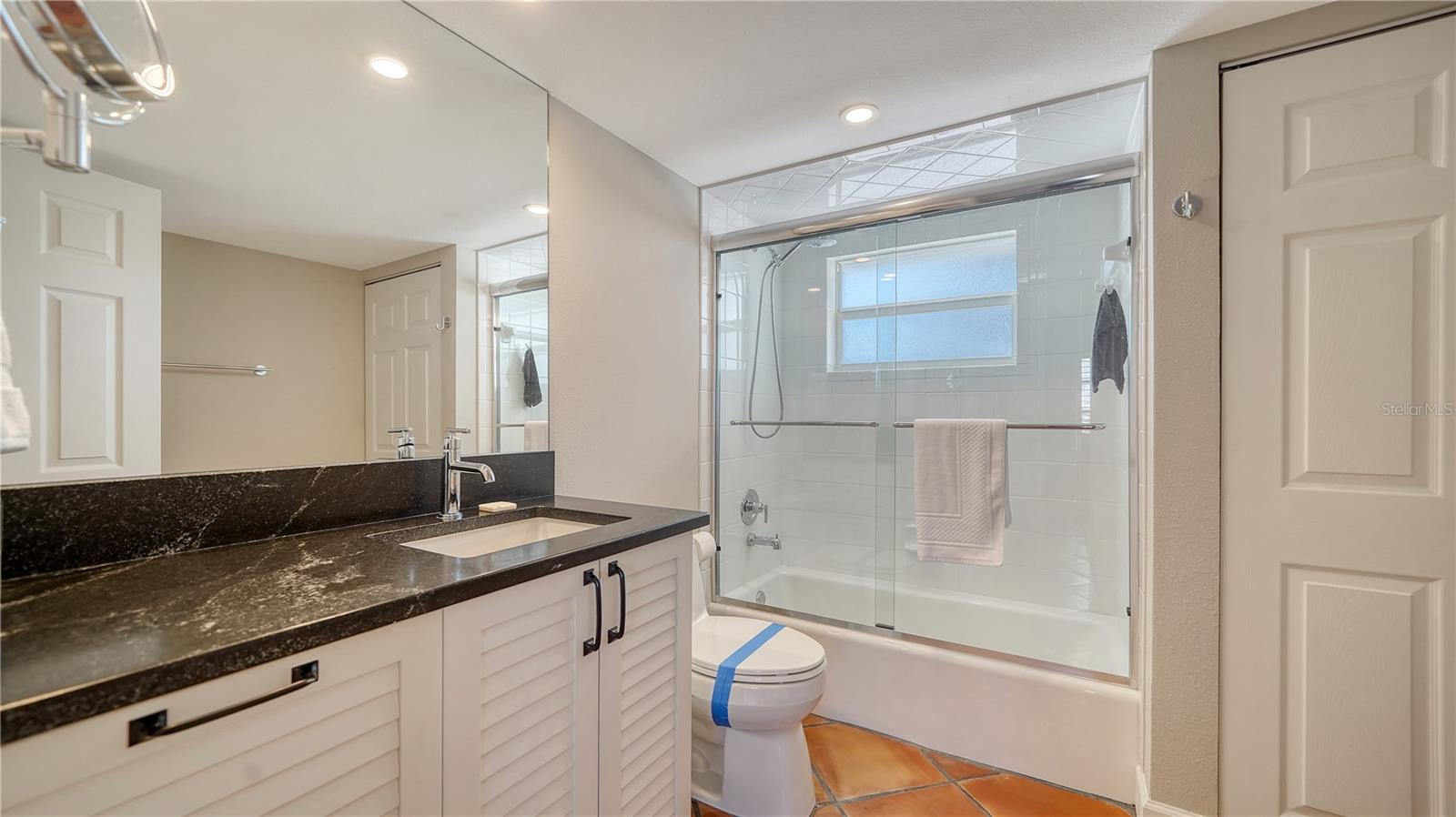 800 BENJAMIN FRANKLIN DR #406, SARASOTA, FL, 34236