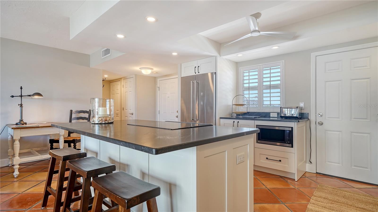 800 BENJAMIN FRANKLIN DR #406, SARASOTA, FL, 34236