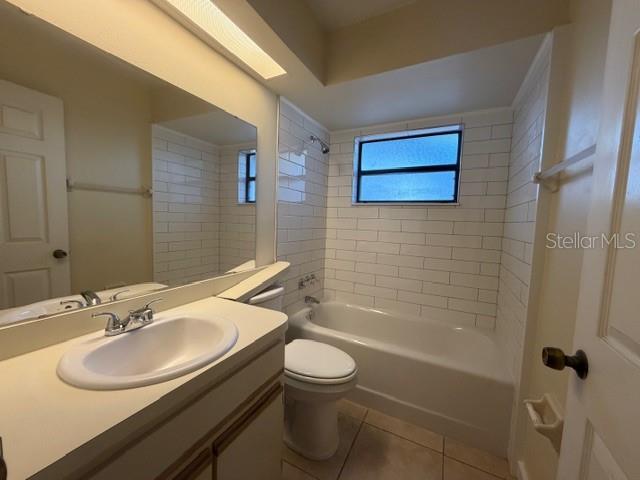 32818 LAKE SQUARE CT #10, LEESBURG, FL, 34788