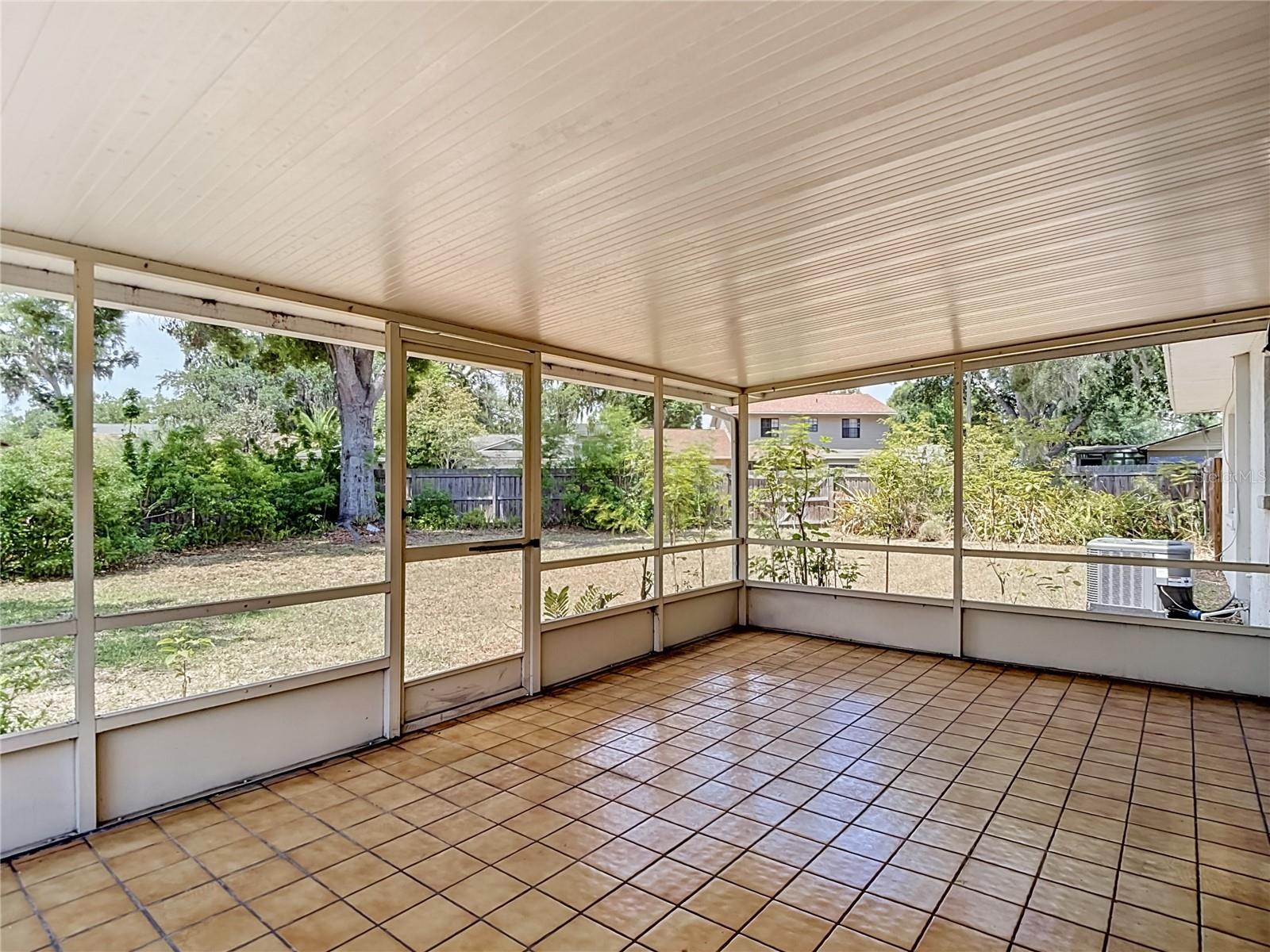 654 TIMBER POND DR, BRANDON, FL, 33510