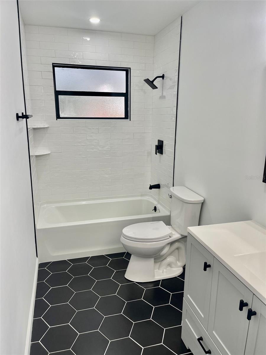 13556 ROMFORD AVE, PORT CHARLOTTE, FL, 33981