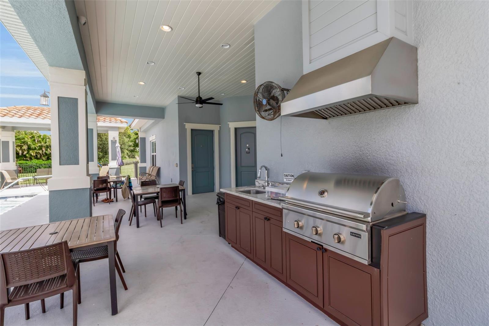 7004 VISTA BELLA DR, BRADENTON, FL, 34209