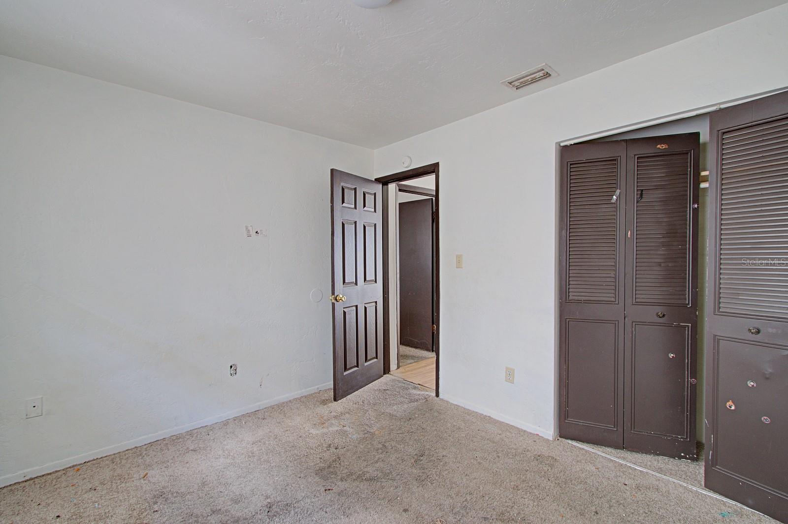 830 N CLAKE ST, DELAND, FL, 32724