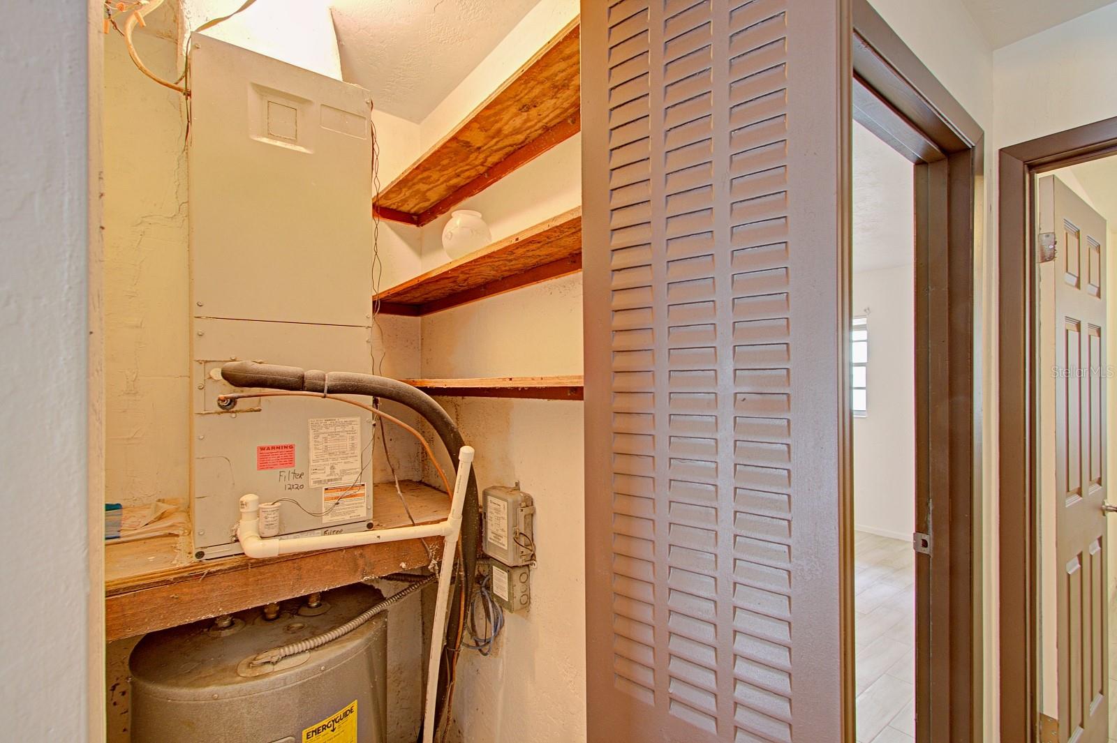 830 N CLAKE ST, DELAND, FL, 32724