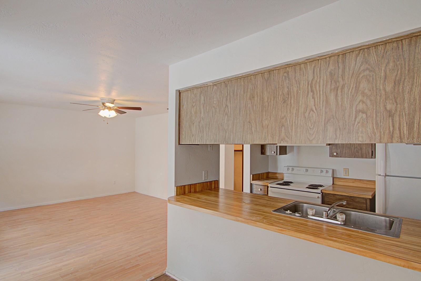 830 N CLAKE ST, DELAND, FL, 32724