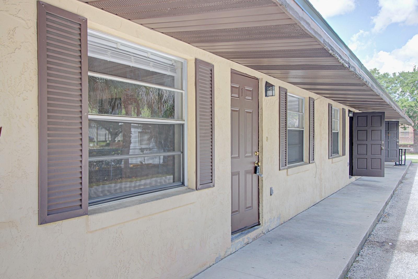 830 N CLAKE ST, DELAND, FL, 32724