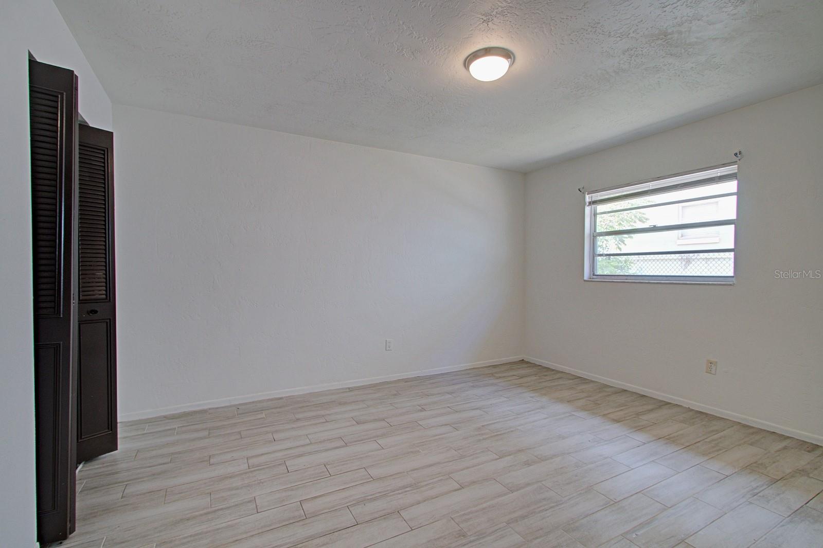 830 N CLAKE ST, DELAND, FL, 32724