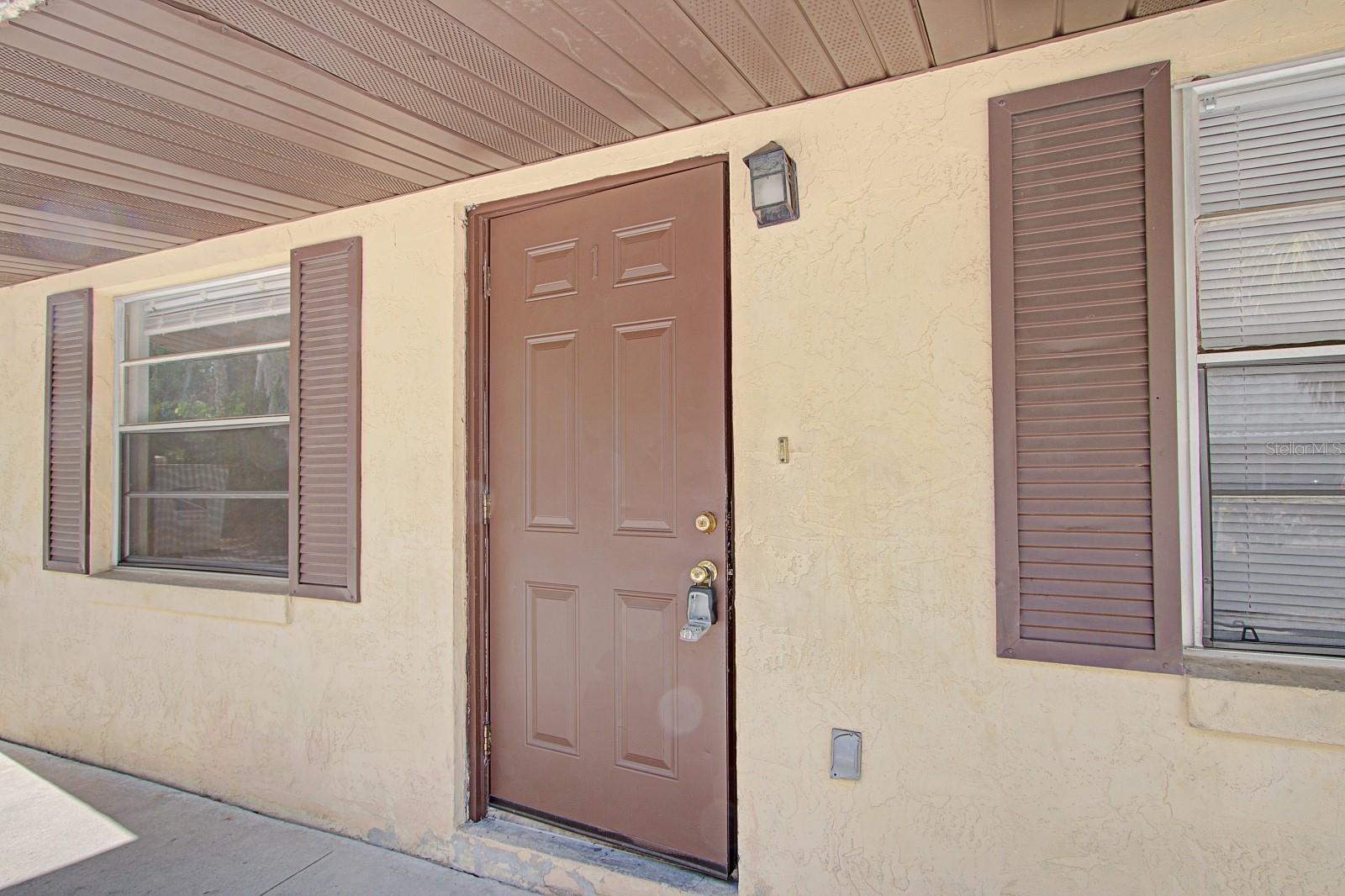 830 N CLAKE ST, DELAND, FL, 32724