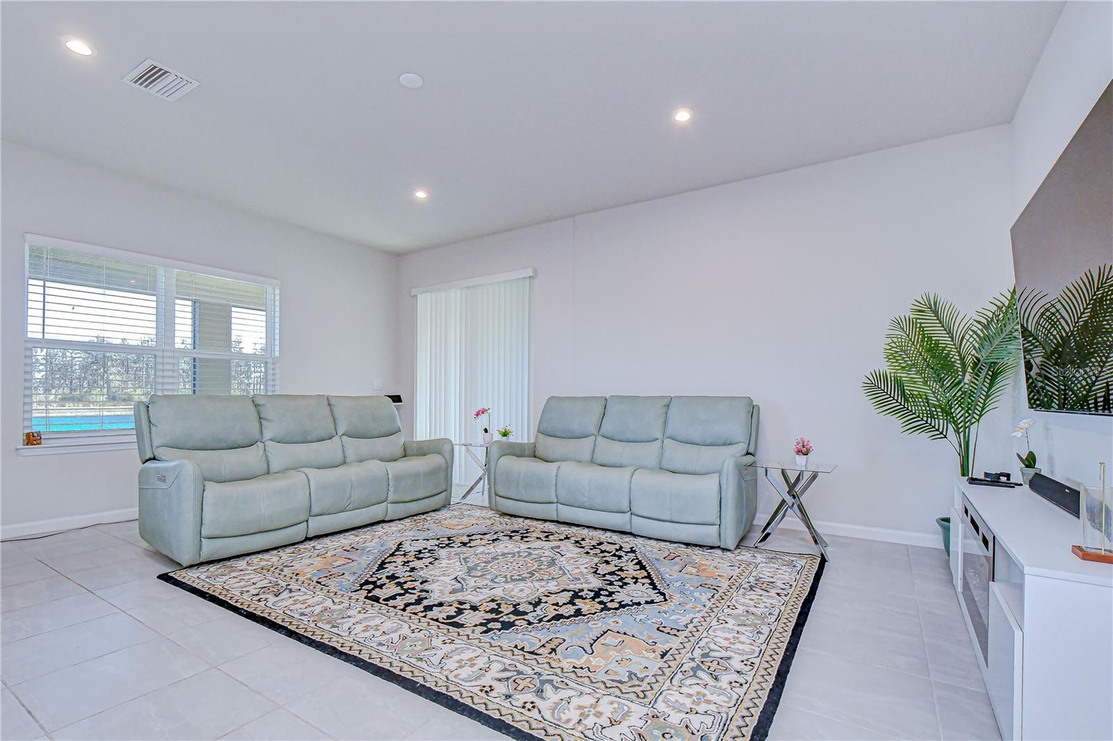 10422 GLIDING EAGLE WAY, LAND O LAKES, FL, 34638