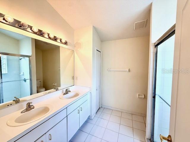 10105 CHARLESTON CORNER RD, TAMPA, FL, 33635