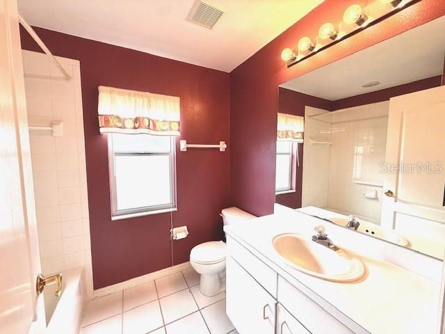 10105 CHARLESTON CORNER RD, TAMPA, FL, 33635