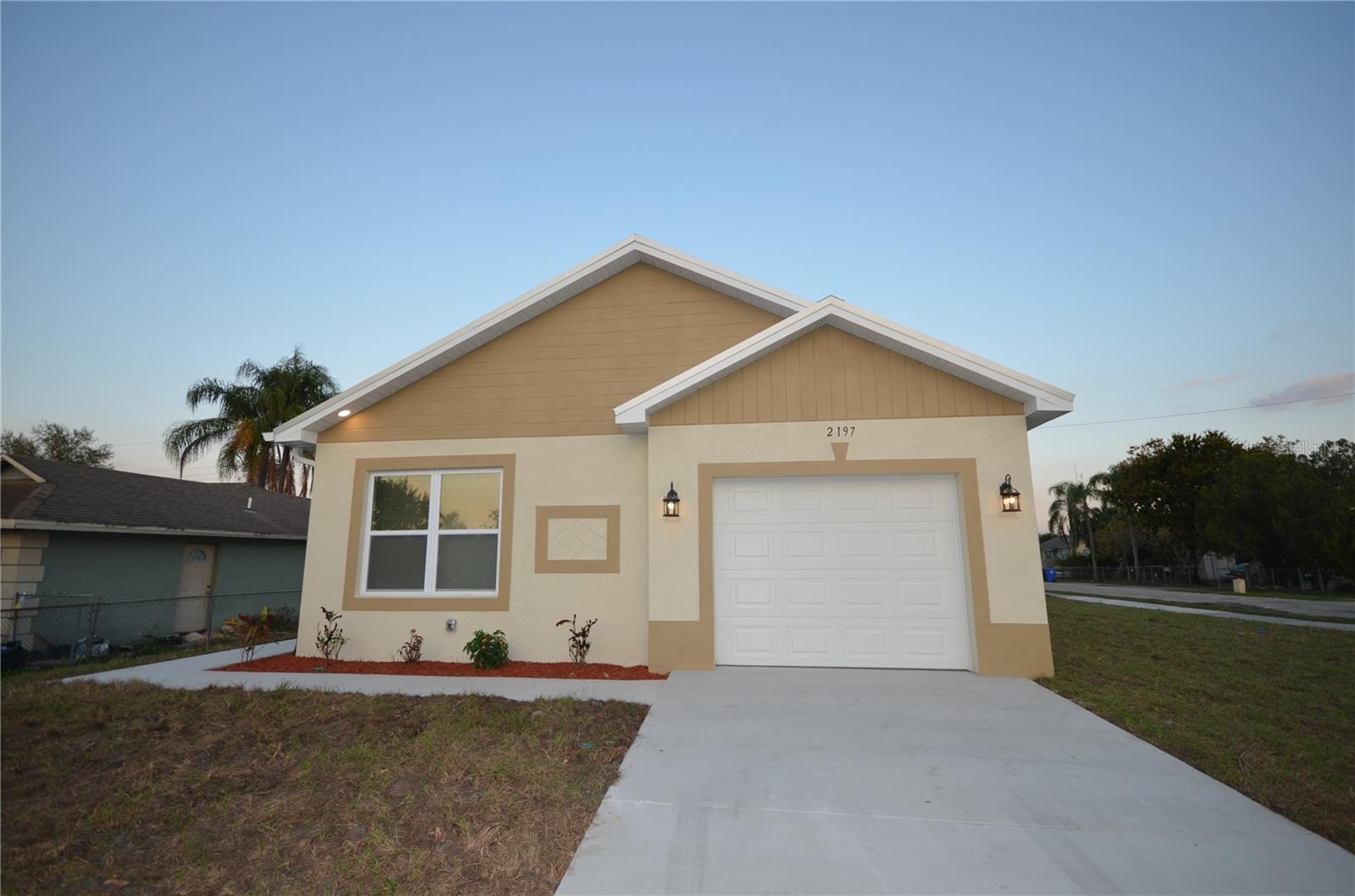 2197 DAVIS CT, FORT MYERS, FL, 33916