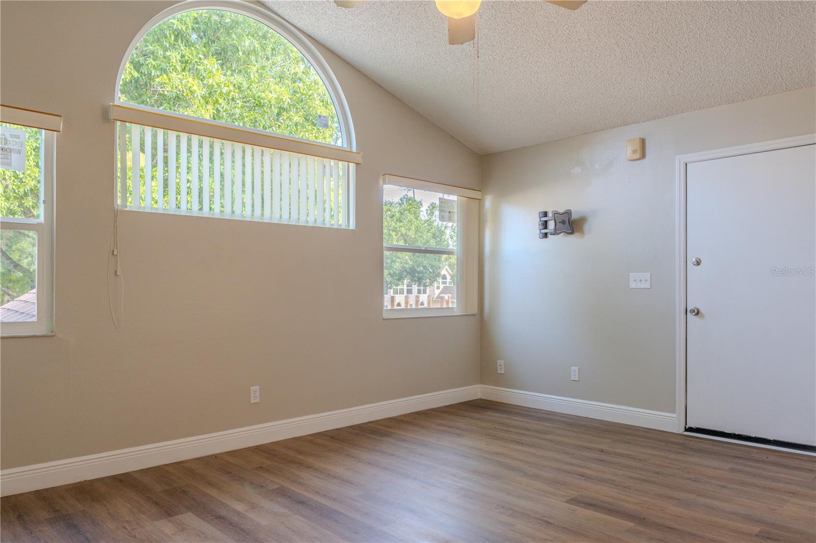 5004 LAGUNA BAY CIR #48, KISSIMMEE, FL, 34746