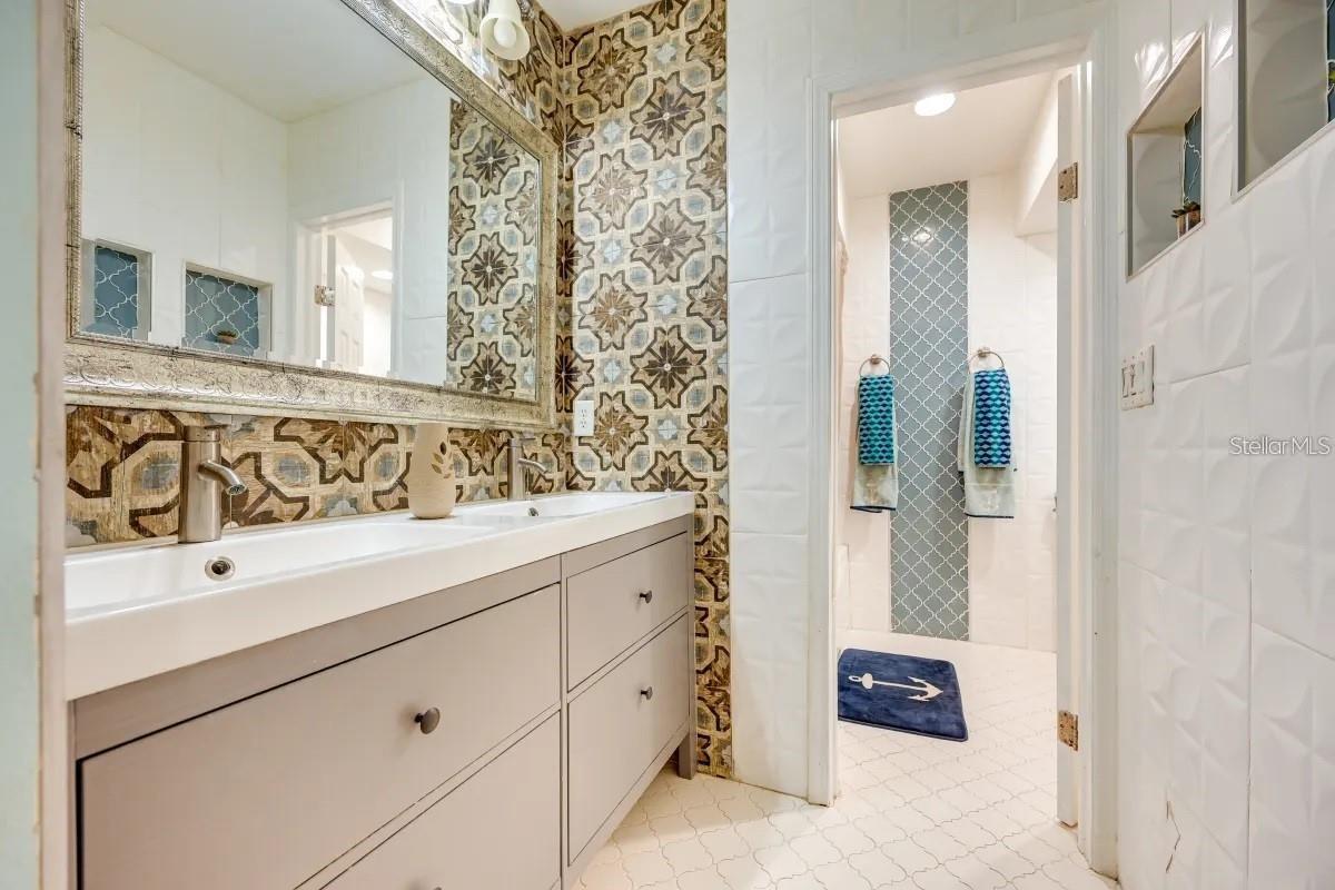 12103 BRIGHTWATER BLVD, TEMPLE TERRACE, FL, 33617