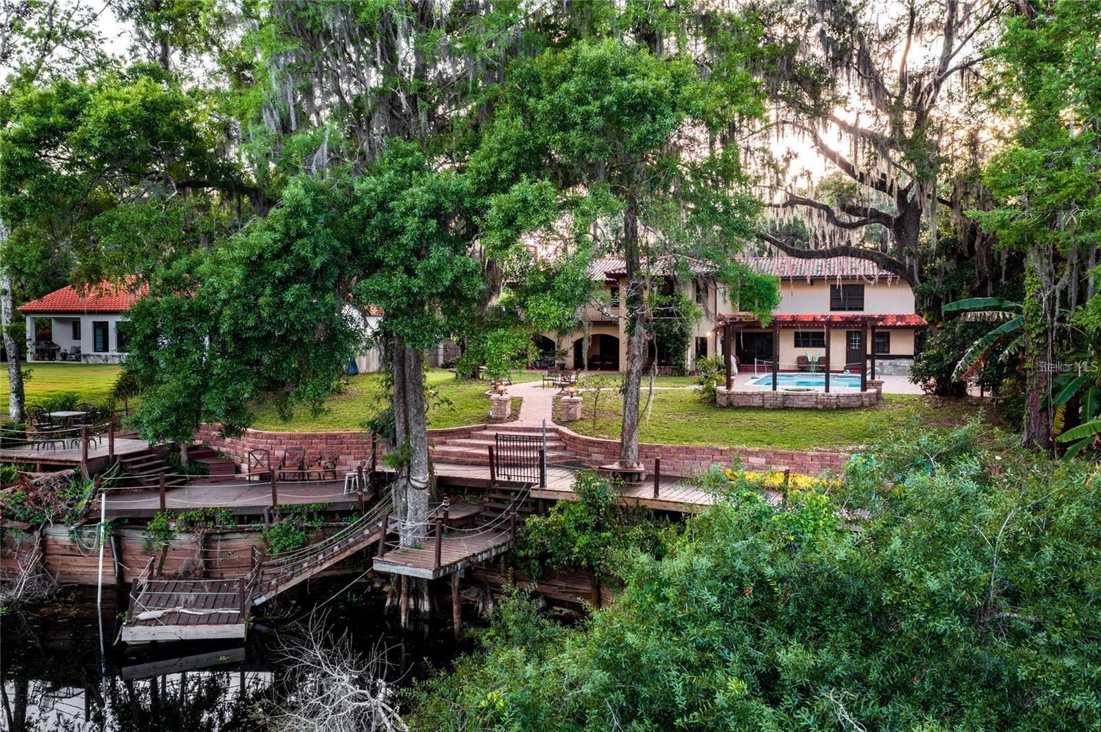 12103 BRIGHTWATER BLVD, TEMPLE TERRACE, FL, 33617