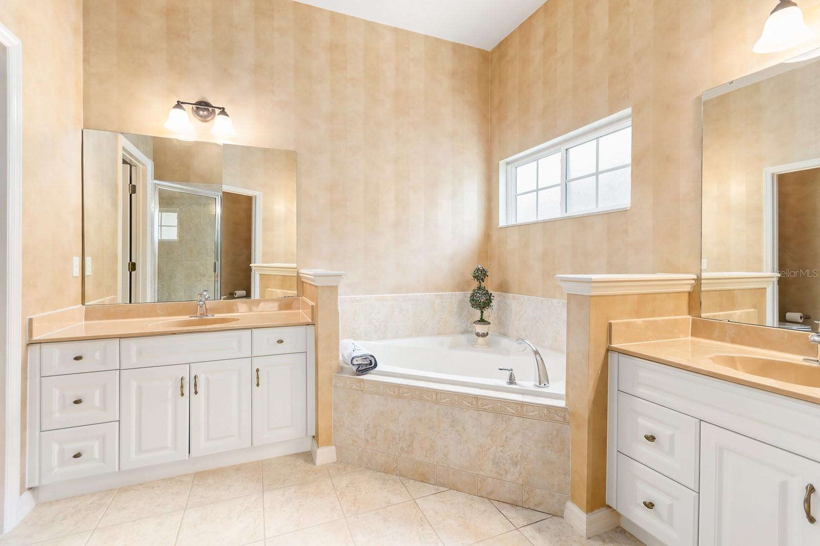 8430 SW 10TH PL, GAINESVILLE, FL, 32607