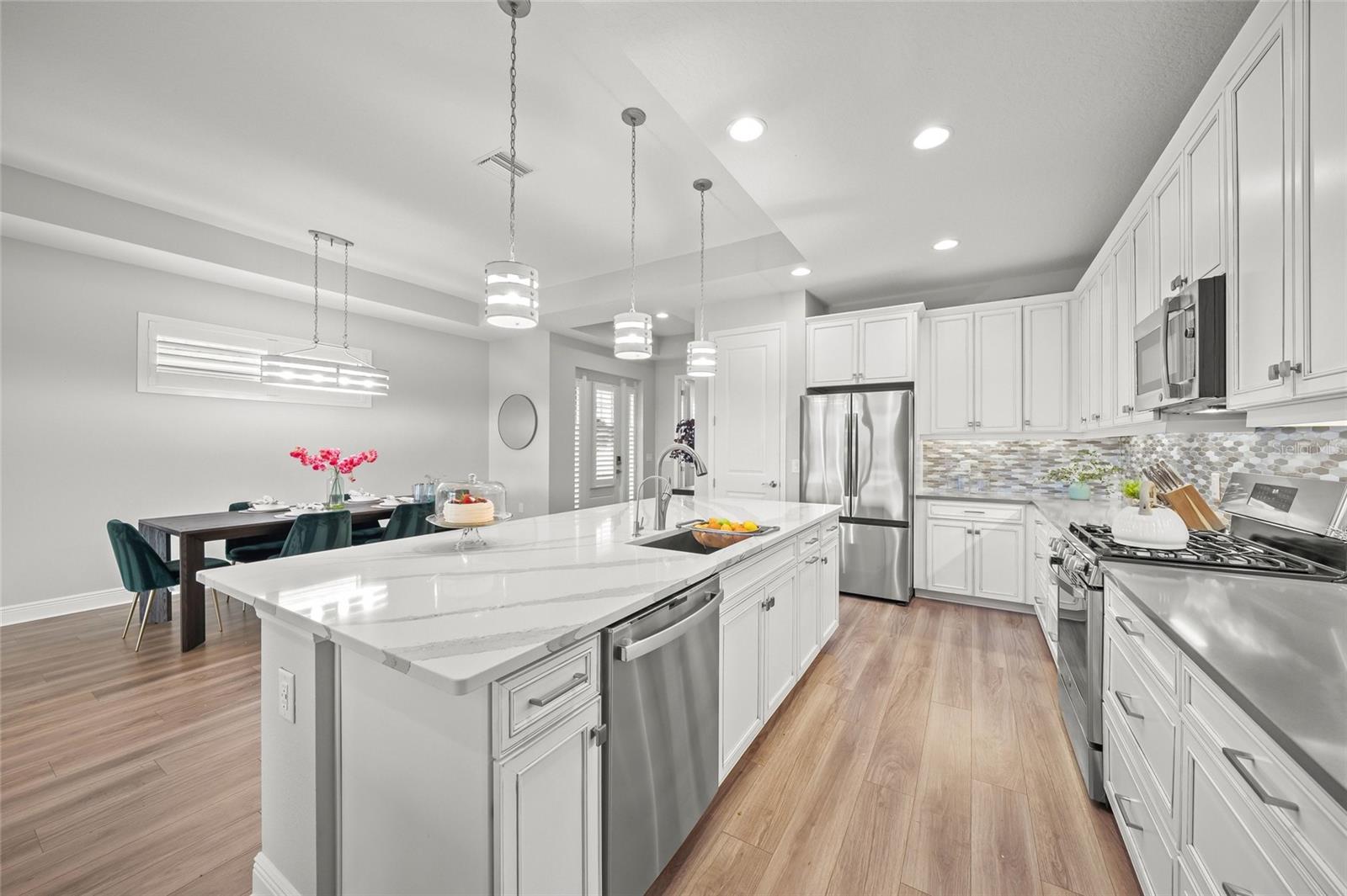 997 CROSSWIND AVE, SARASOTA, FL, 34240