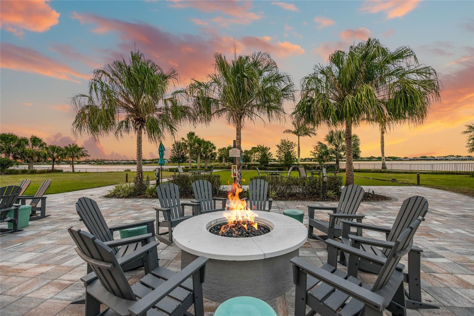 997 CROSSWIND AVE, SARASOTA, FL, 34240