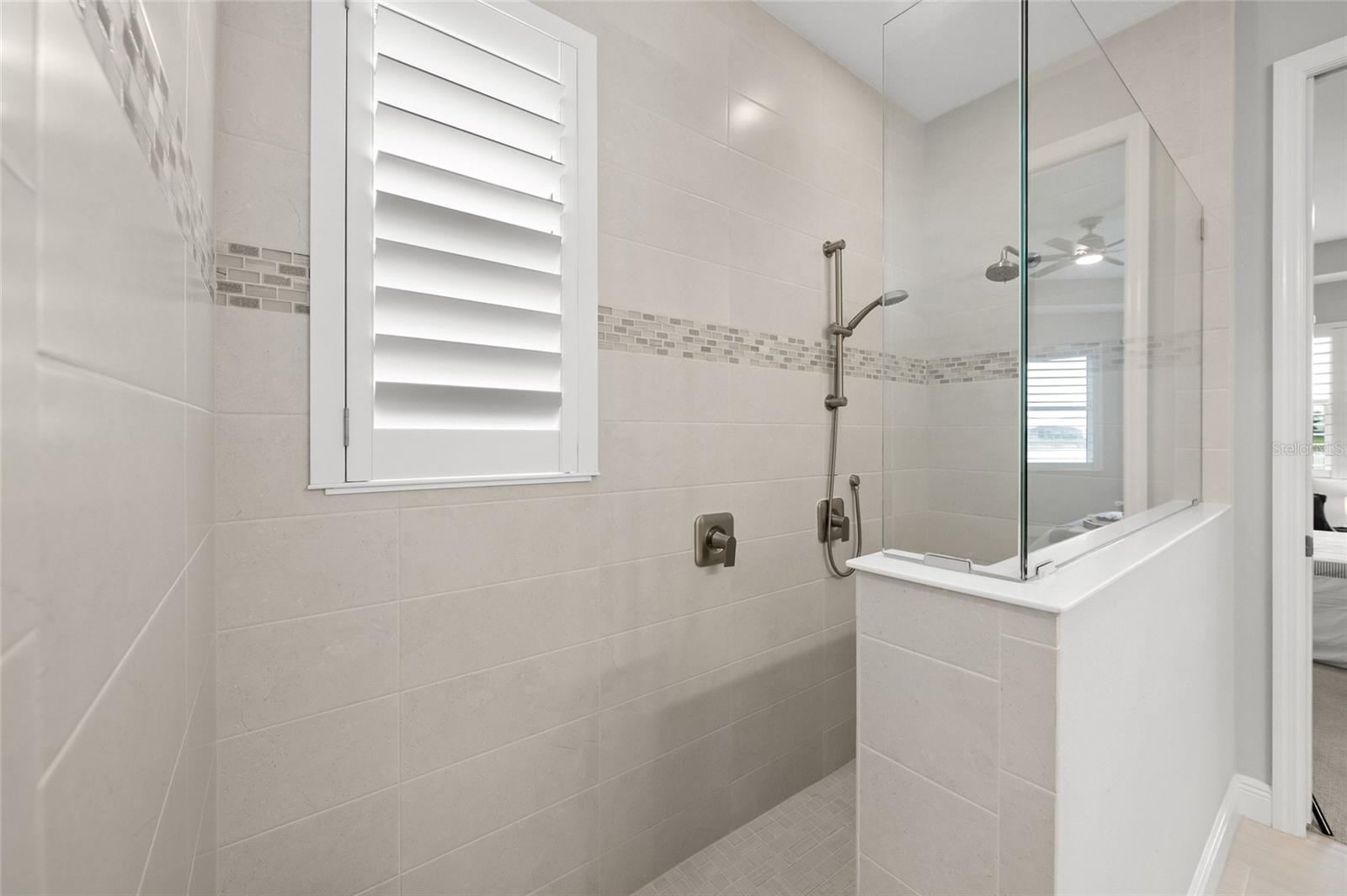 997 CROSSWIND AVE, SARASOTA, FL, 34240