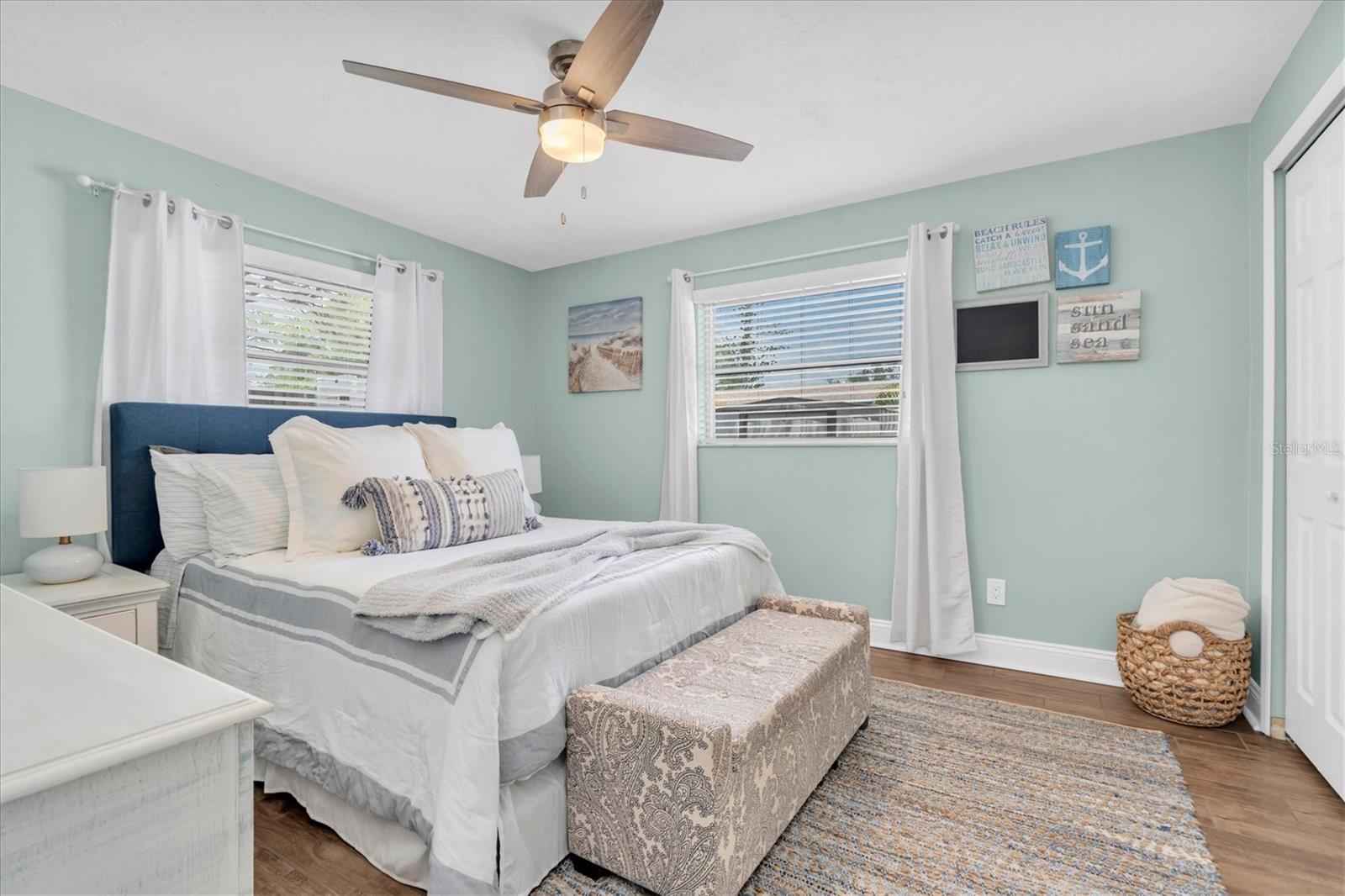 6860 14TH WAY S, ST PETERSBURG, FL, 33705