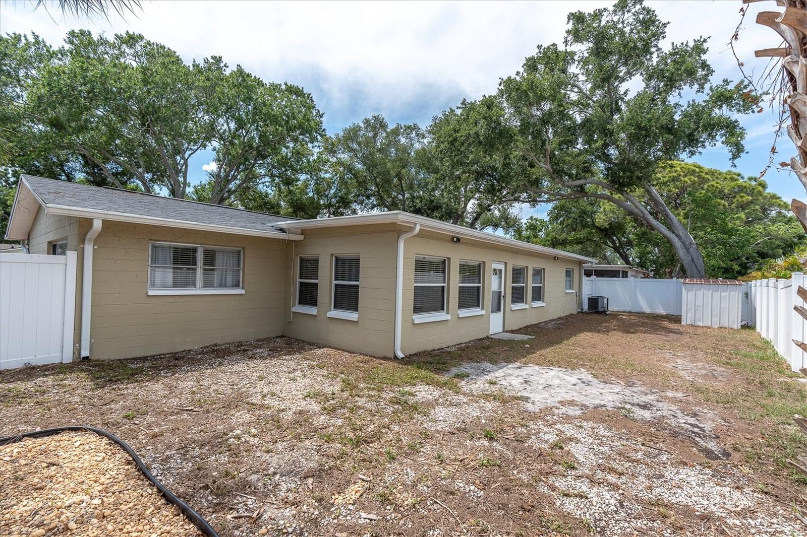 6860 14TH WAY S, ST PETERSBURG, FL, 33705